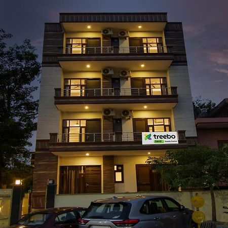 Treebo Swastika Premium Hotell Noida Exteriör bild