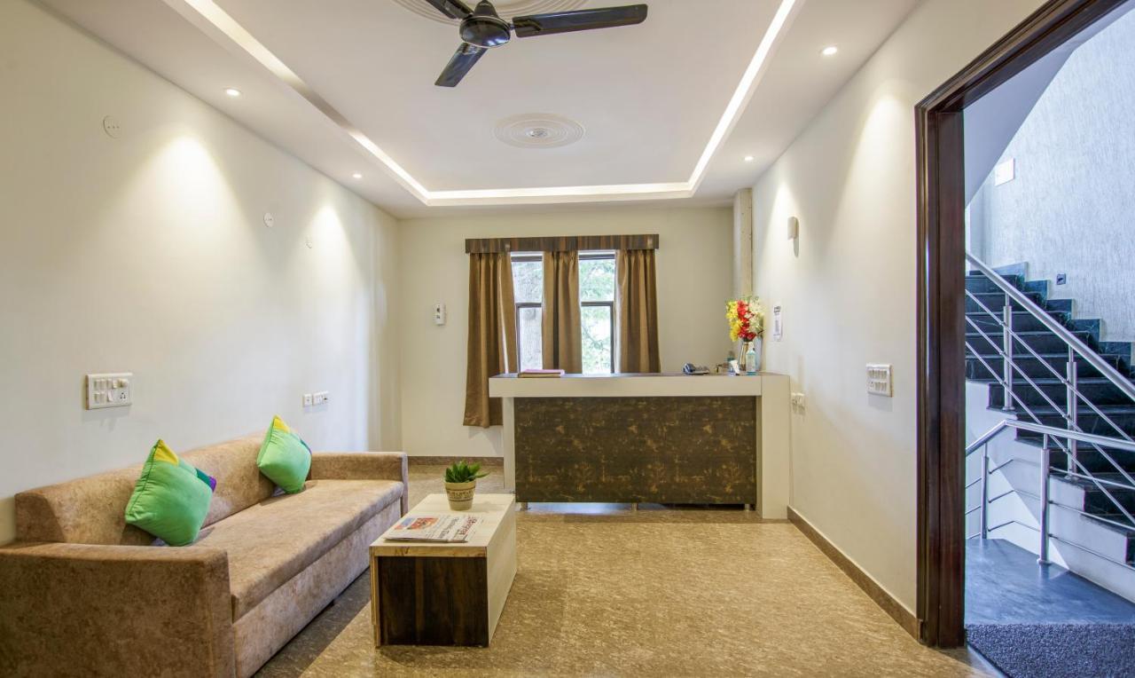 Treebo Swastika Premium Hotell Noida Exteriör bild