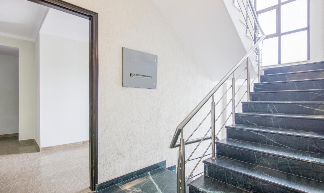 Treebo Swastika Premium Hotell Noida Exteriör bild