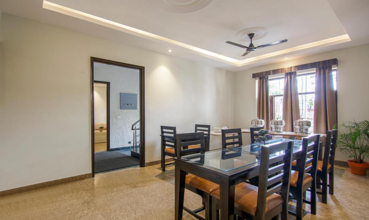 Treebo Swastika Premium Hotell Noida Exteriör bild