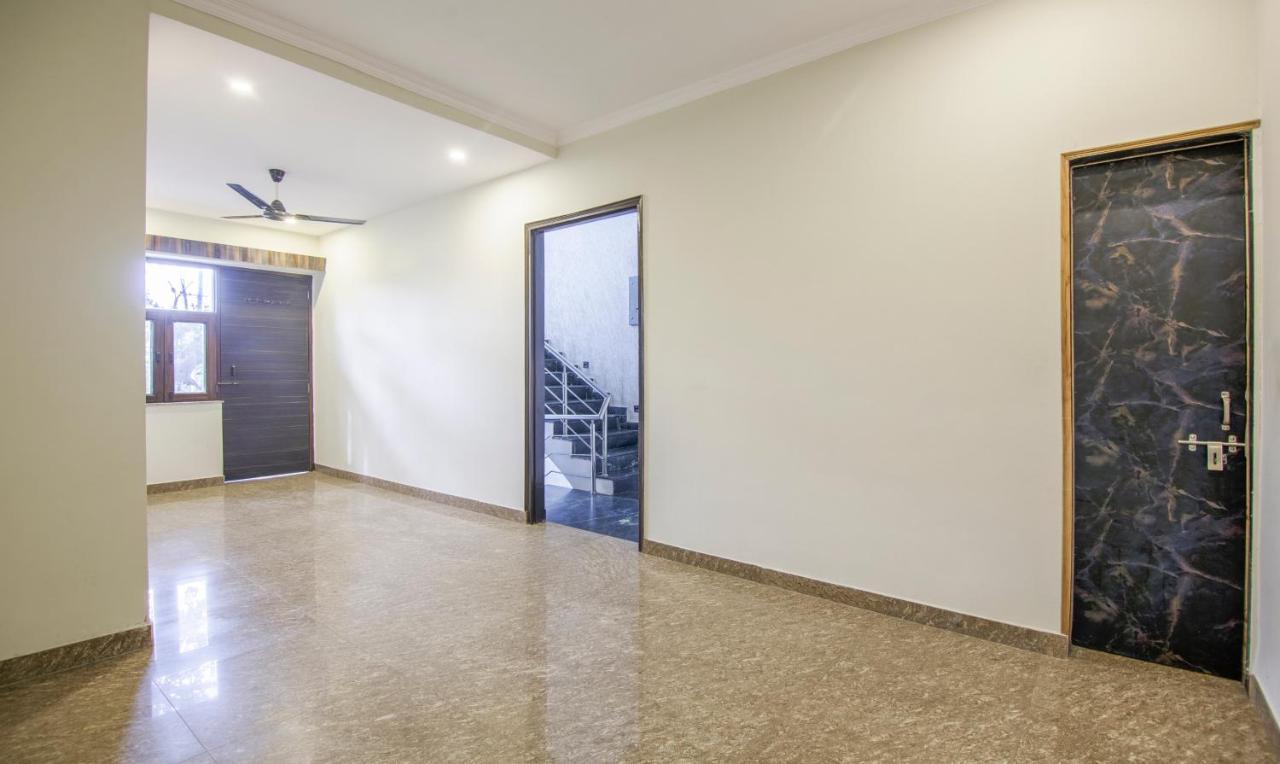 Treebo Swastika Premium Hotell Noida Exteriör bild